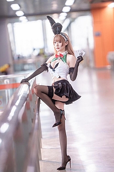 香草喵露露完美演绎:碧蓝航线莫妮卡的现实化之旅