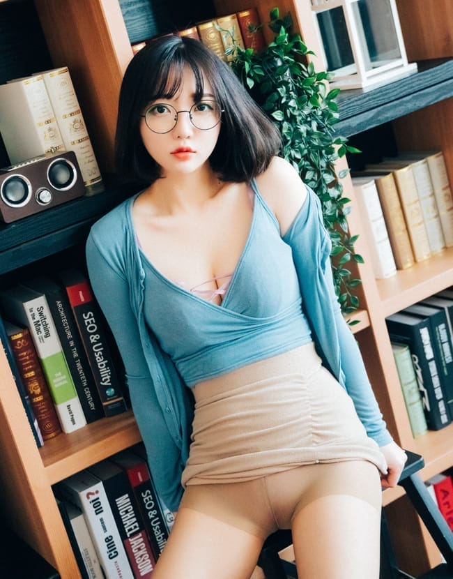 孫樂樂 – NO.055 [Loozy] Librarian Girl[84P2V-1.75GB]